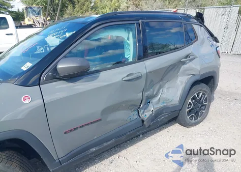 2020 Jeep Compass Trailhawk 4X4 z USA, uszkodzony, nr VIN 3C4NJDDB3LT259885